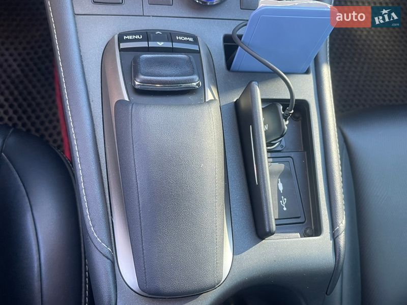 Хэтчбек Lexus CT 2017 в Киеве