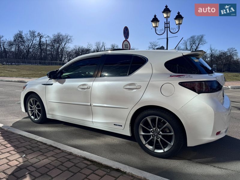 Хэтчбек Lexus CT 2011 в Одессе