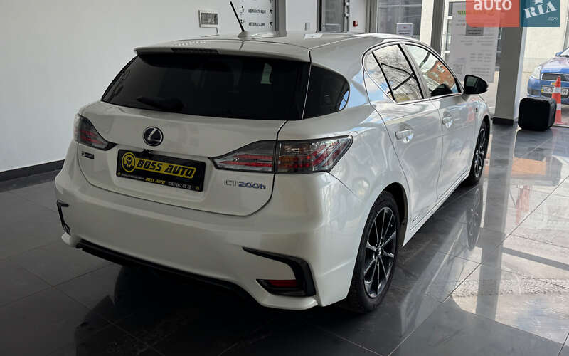 Хэтчбек Lexus CT 2012 в Шептицькому