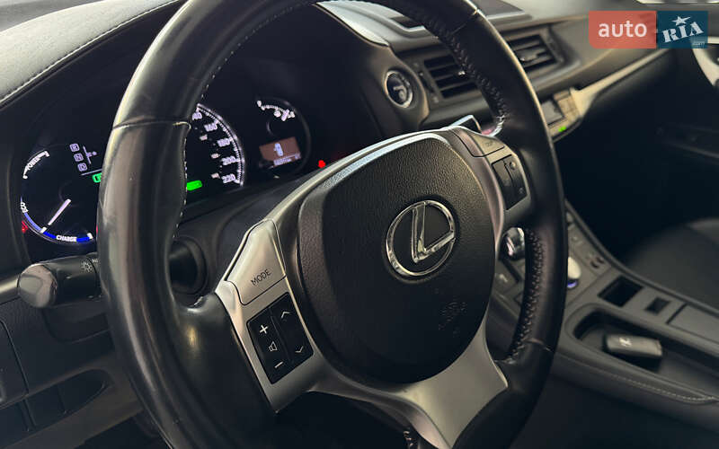Хэтчбек Lexus CT 2012 в Шептицькому