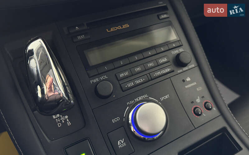 Хэтчбек Lexus CT 2012 в Шептицькому
