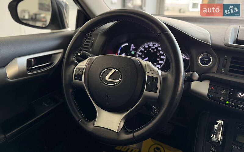 Хэтчбек Lexus CT 2012 в Шептицькому