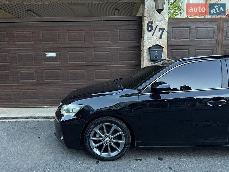 Хэтчбек Lexus CT 2011 в Одессе