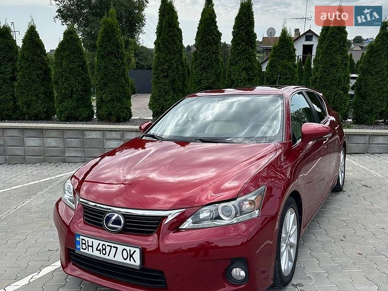 Хэтчбек Lexus CT 2012 в Черновцах