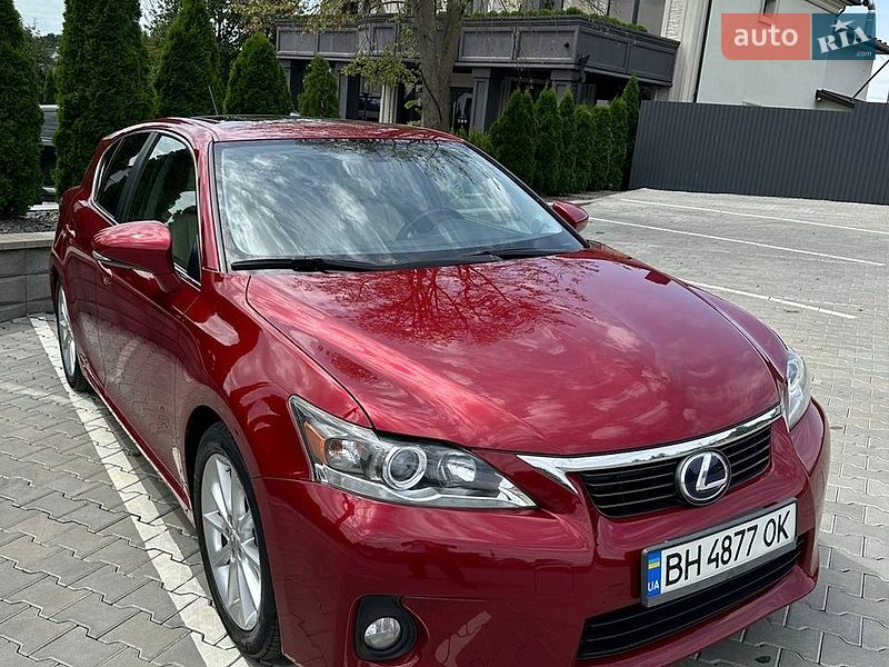 Хэтчбек Lexus CT 2012 в Черновцах