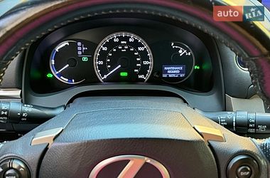 Хэтчбек Lexus CT 2015 в Могилев-Подольске