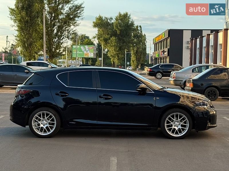 Хэтчбек Lexus CT 2011 в Киеве фото 5 Хэтчбек Lexus CT 2011 в Киеве