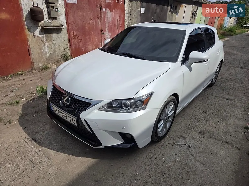 Lexus CT 2012