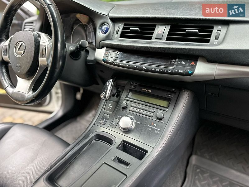 Хэтчбек Lexus CT 2011 в Тернополе