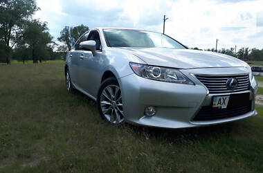 Lexus ES 300h 2013 Lexus ES 300h 2013