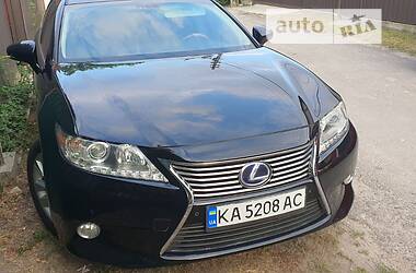 Седан Lexus ES 300h 2013 в Києві