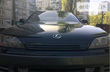 Седан Lexus ES 1998 в Харькове