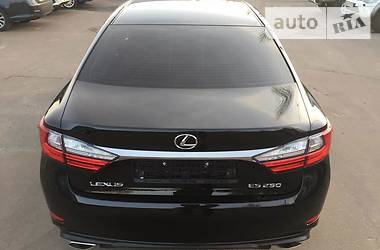 Седан Lexus ES 2017 в Киеве