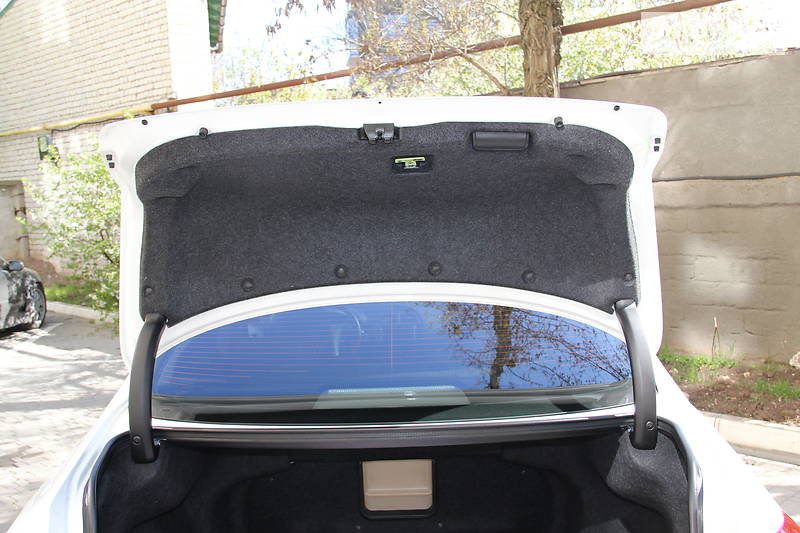 Седан Lexus ES 2010 в Одесі