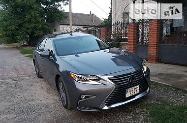 Lexus ES 2016