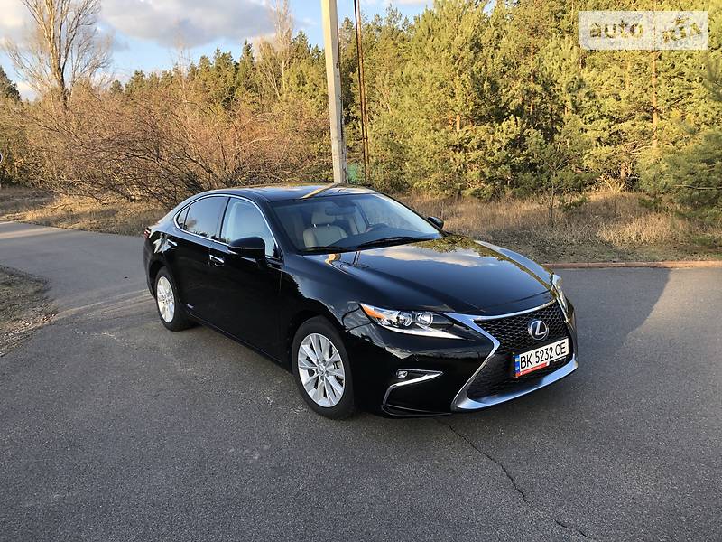 Седан Lexus ES 2013 в 