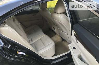 Седан Lexus ES 2015 в 