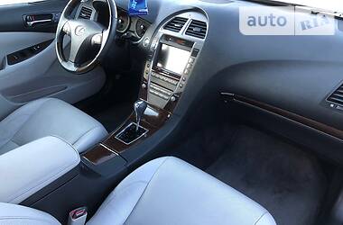 Седан Lexus ES 2011 в 