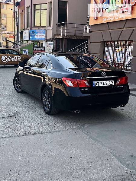 Седан Lexus ES 2006 в Калуші