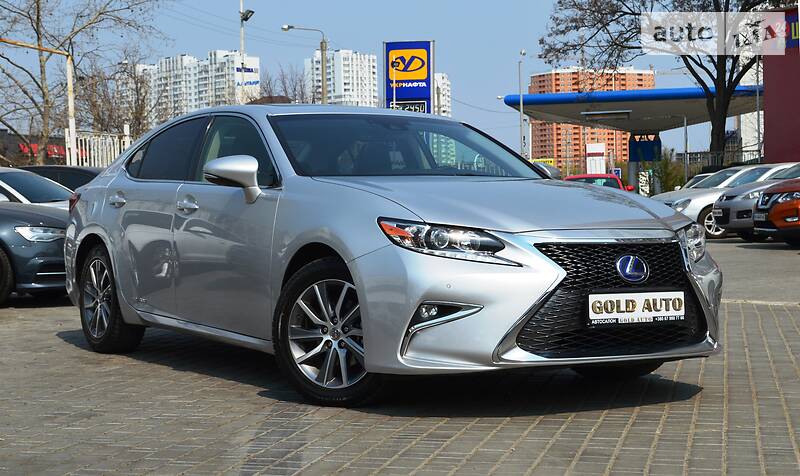 Седан Lexus ES 2016 в Одесі