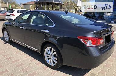 Седан Lexus ES 2011 в 