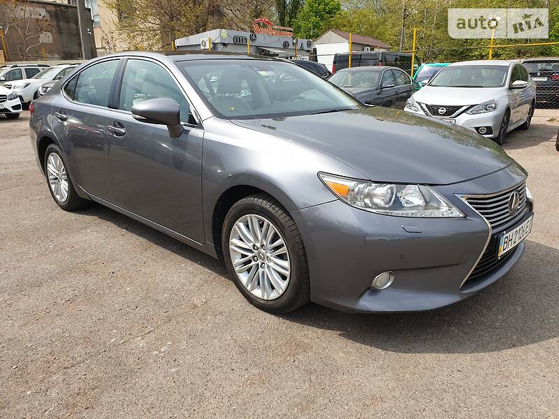 Седан Lexus ES 2012 в Одесі