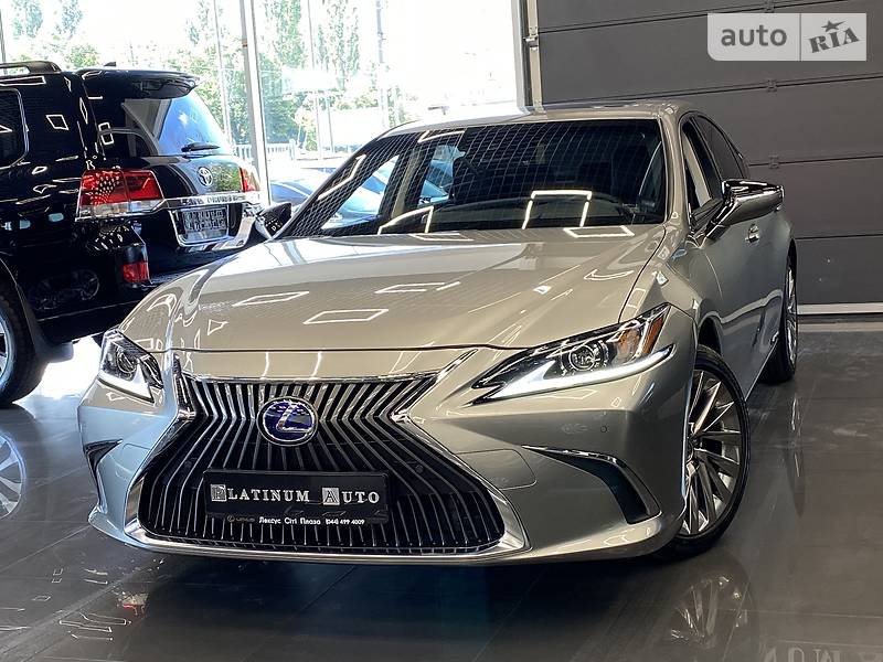 Седан Lexus ES 2018 в Одесі