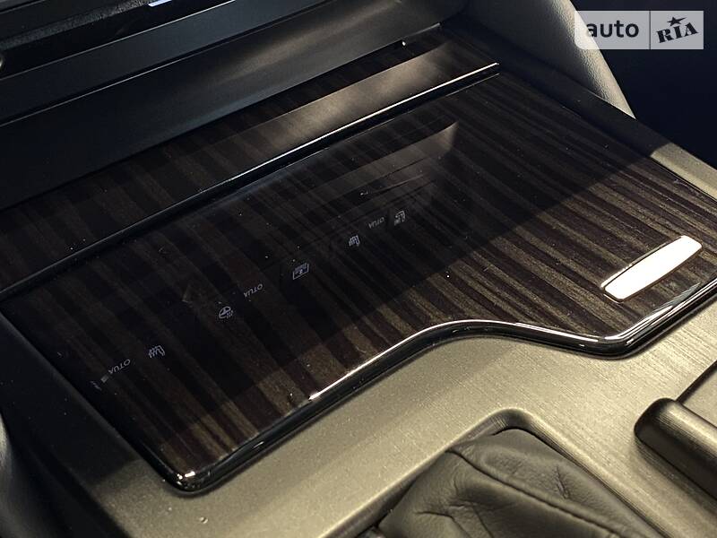 Седан Lexus ES 2018 в Одесі