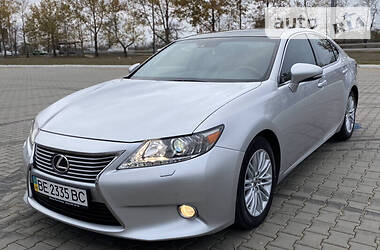 Lexus ES 2012