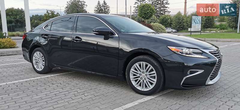 Седан Lexus ES 2017 в Хмельницькому