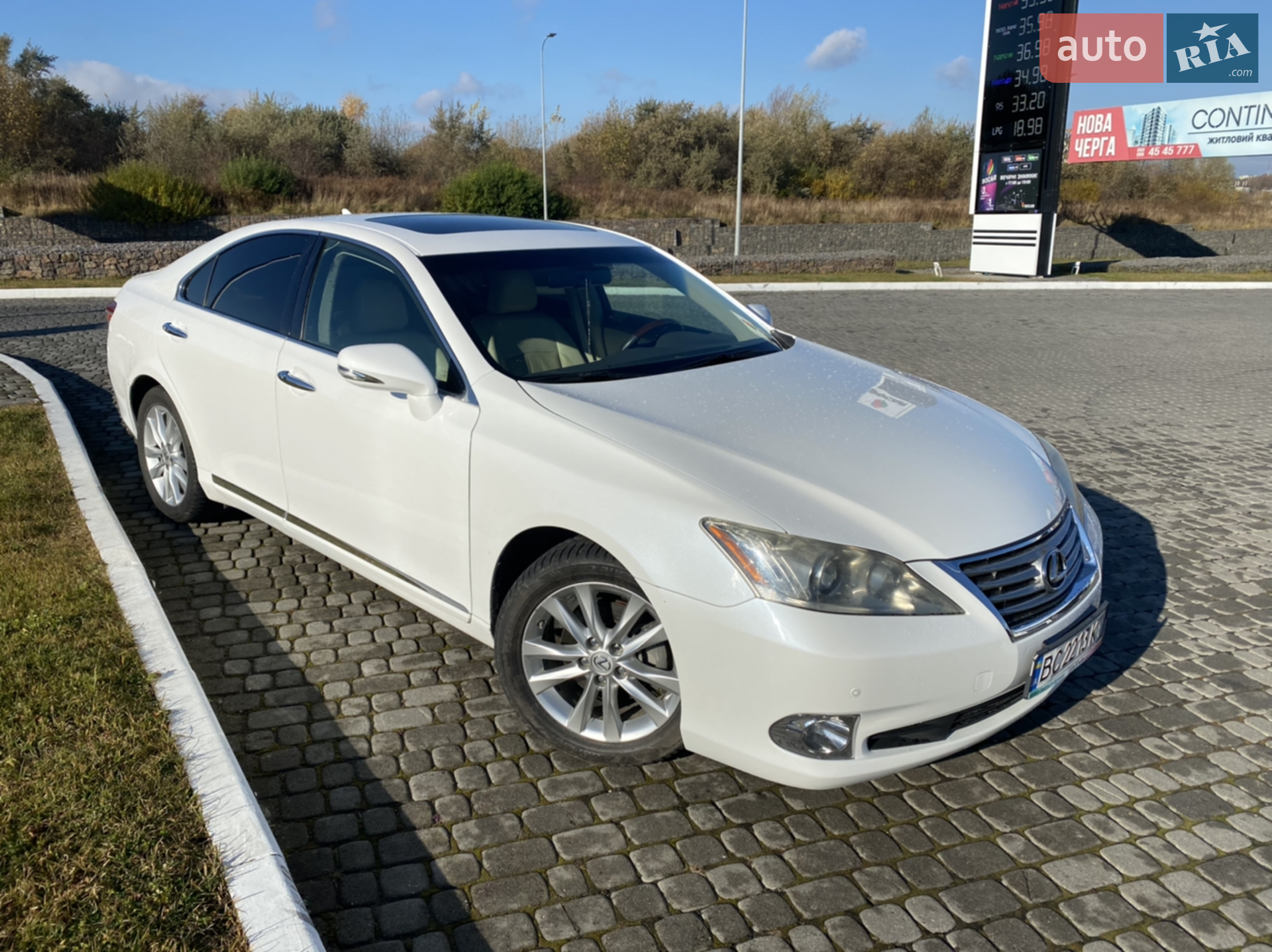 2011 Lexus ES - мініатюра 8