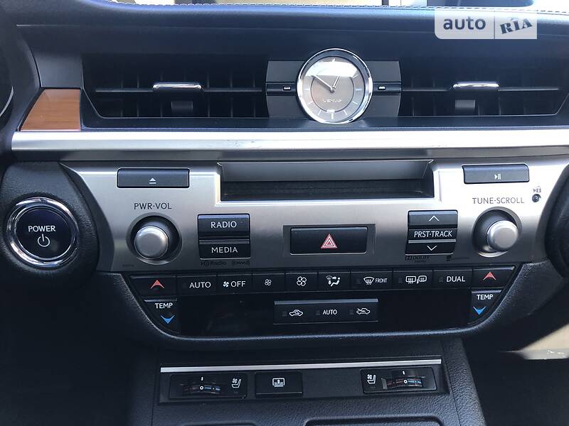 Седан Lexus ES 2012 в Одессе