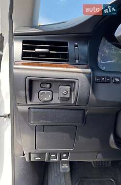 Седан Lexus ES 2014 в Києві