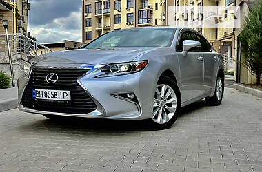 Седан Lexus ES 2015 в Одессе