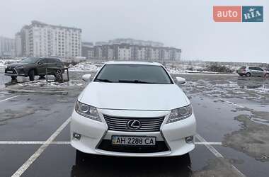 Седан Lexus ES 2014 в Києві