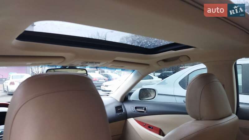 Седан Lexus ES 2008 в Виннице