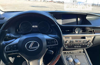 Седан Lexus ES 2018 в Николаеве