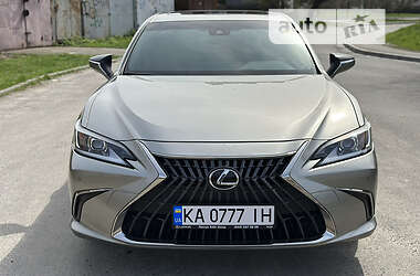 Седан Lexus ES 2022 в Киеве