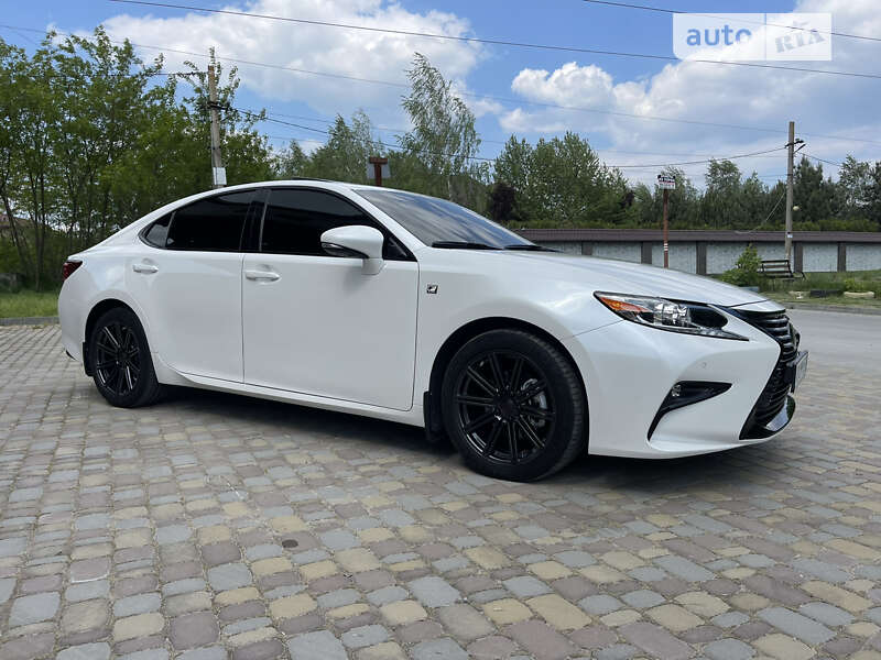 Седан Lexus ES 2017 в Запорожье