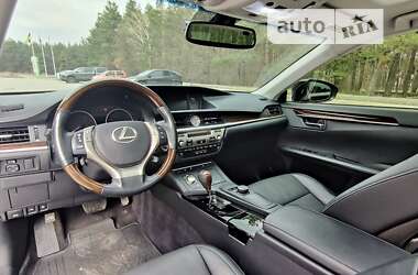 Седан Lexus ES 2014 в 
