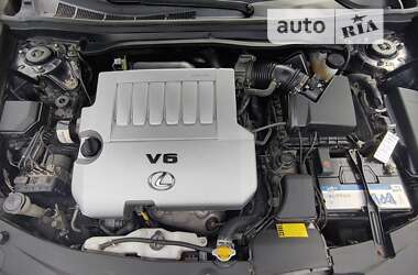 Седан Lexus ES 2014 в 