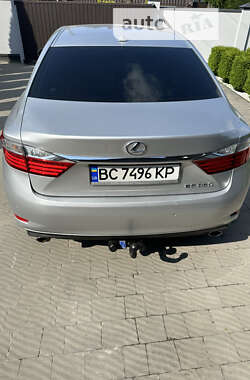 Седан Lexus ES 2013 в 