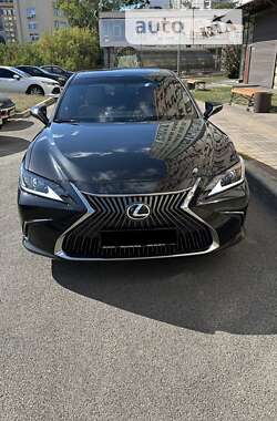 Lexus ES 2018
