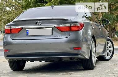 Седан Lexus ES 2013 в Одессе