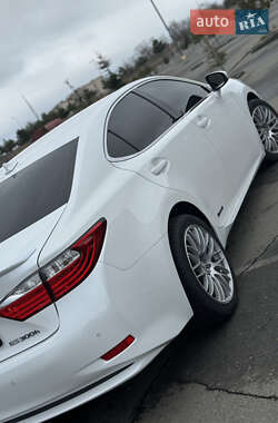 Lexus ES 2013