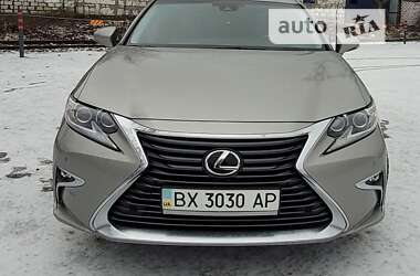 Lexus ES 2016