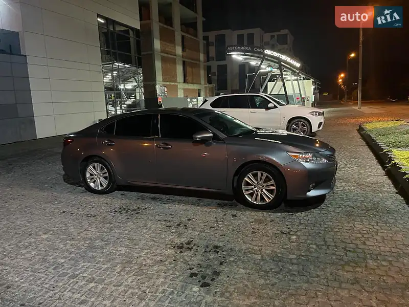 Lexus ES 2015