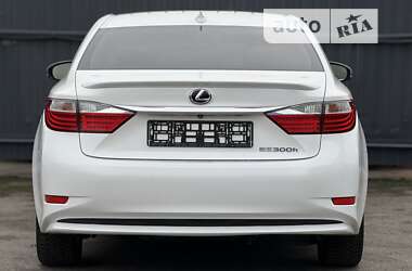 Седан Lexus ES 2014 в Киеве