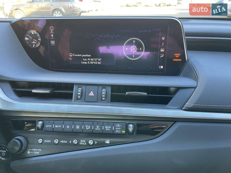 Седан Lexus ES 2018 в Одессе