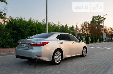 Седан Lexus ES 2012 в Кременчуці